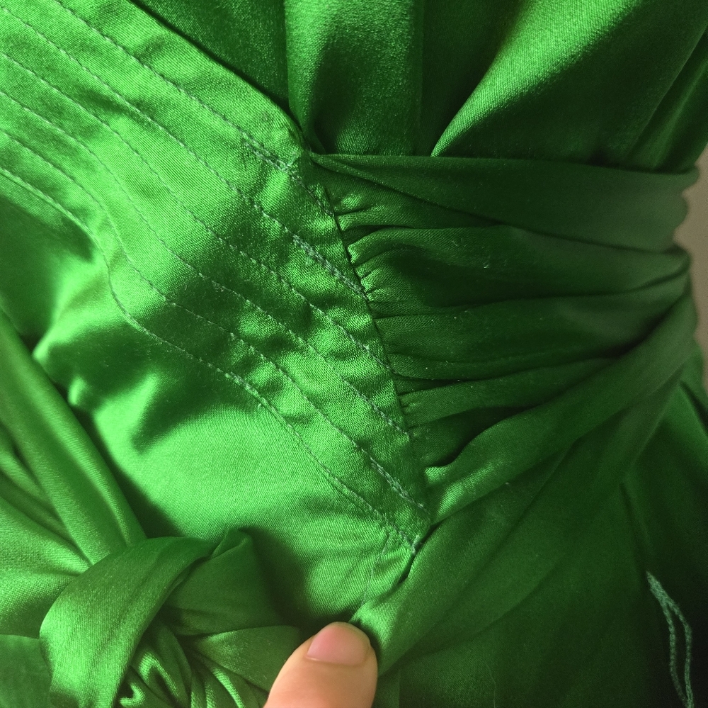 Diane Von Furstenberg Ariana Emerald Green Silk Blend Wrap Blouse Size 4 - Picture 6 of 13